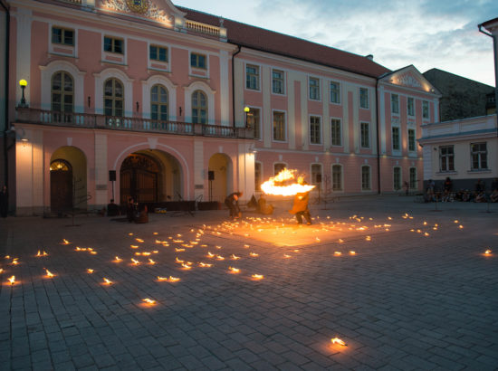 TREFFi avamine ja festivali avalavastus, kompanii Maria Baric “Ave Fenix”, 2. juuni 2016